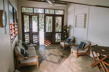 Whispering Palms - Absolute Beachfront Villas