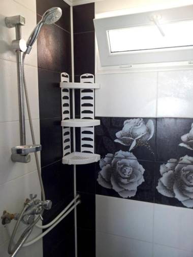 Guest House on Sukhumskoye shosse 17