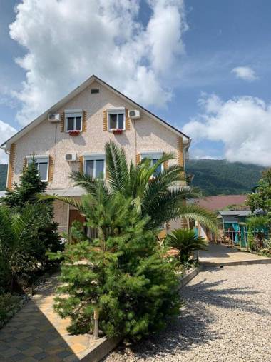Guest house Barhatniy sezon
