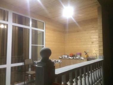 Guesthouse on Topchan 17