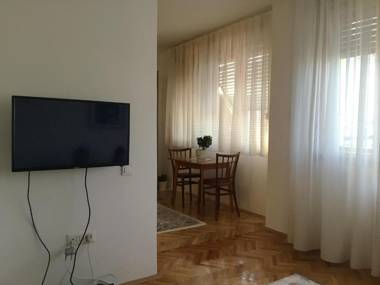 Super Central & Panoramic - Leo's Apartment