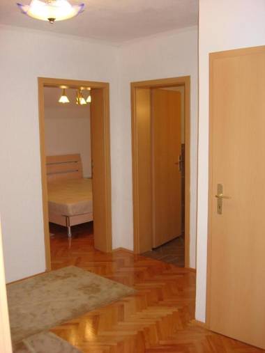 Jani Apartment