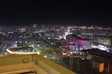 Luxury Sky View Apartment