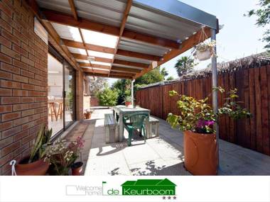 De Keurboom Guesthouse