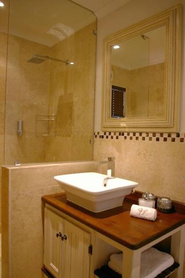 Four Palms Accommodation