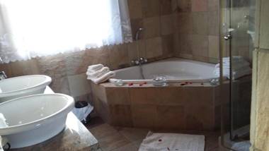 Hoopoe Haven Guest House