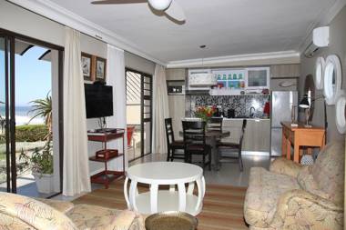 On the Beach Guesthouse Jeffreys Bay