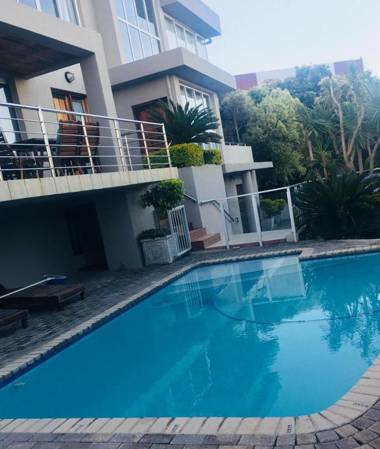 Sea Whisper Guest House & Self Catering