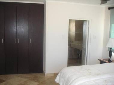 Waterside Living MM1404