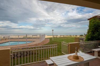 Jeffreys Bay Villas on The Beach