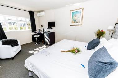 Le Petit Chateau Guest House