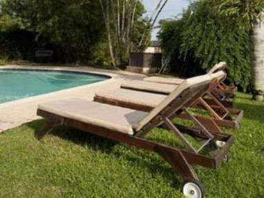 Bizafrika Guest Lodge & Conference Center