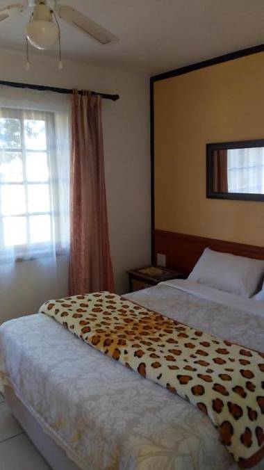 Golden Candle Guest House