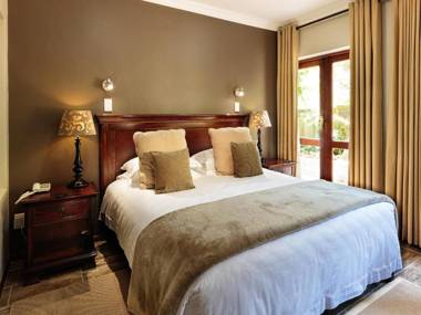 Wilderness Manor Guest House