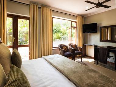 Wilderness Manor Guest House