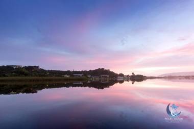 Pearl Moon Boutique Suites