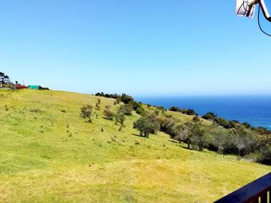 Cottage on private estate with panoramic views