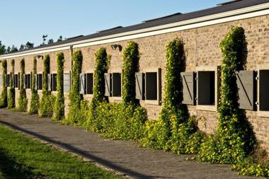 Rare Earth Country House