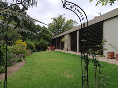 Aanhuizen Guest House