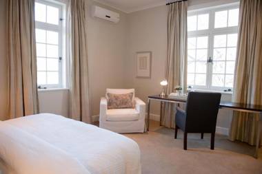 River Manor Boutique Hotel