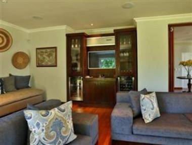 LAvenir Country Lodge