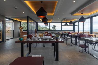 Bush Lodge at Hidden Valley Wines