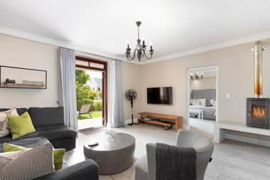 De Zalze Winelands Golf Lodges 17