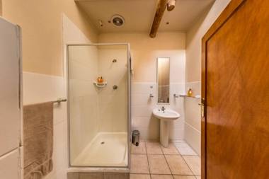 Winelands Villa Guesthouse and Cottages