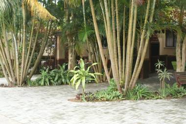 Ndiza Lodge and Cabanas