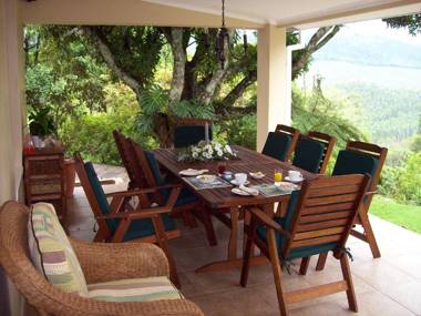 Porcupine Ridge Guest House