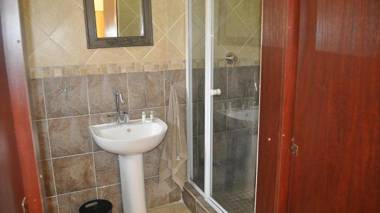 Echo Garden Guesthouse