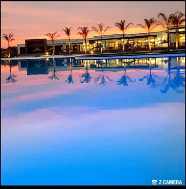 Crystal Lagoon Penthouse apartment