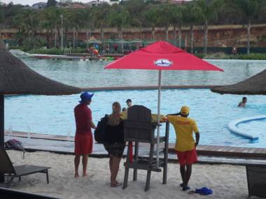 The Blyde Crystal Lagoon Cologne4