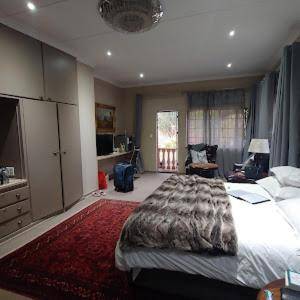 BEN'S BED AND BREAKFAST