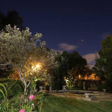 BEN'S BED AND BREAKFAST