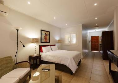 My Den Beachfront B&B and Self-Catering