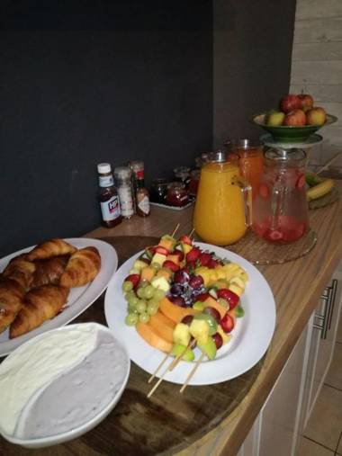 Lodge on Main Guest House and Conference Centre