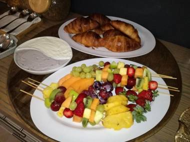 Lodge on Main Guest House and Conference Centre