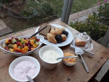 Sir Roys Guest House