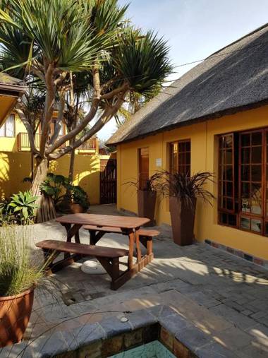 Summerstrand Beach Lodge