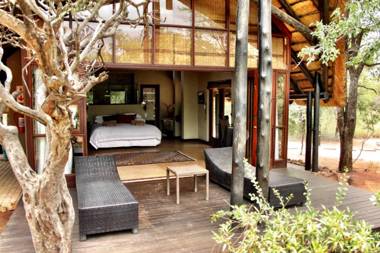 Kgorogoro Lodge