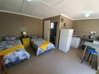 ROCKABILLY RANCH Self-Catering Guest Units