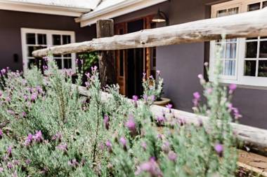 ROCKABILLY RANCH Self-Catering Guest Units