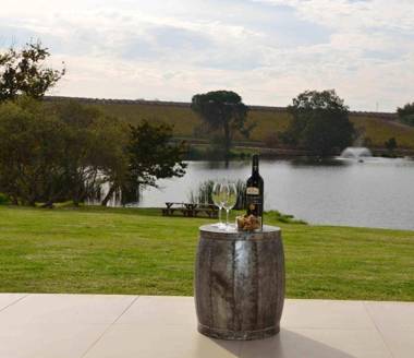 Under Oaks Guest House