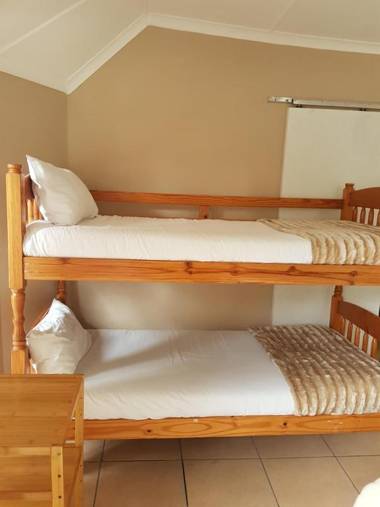 Oasis Shanti Backpackers