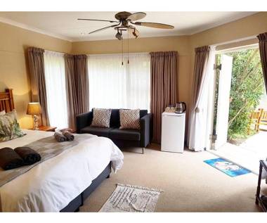 Oudtshoorn Guest House