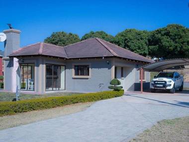 Rovy Villas Luxurious Chalet