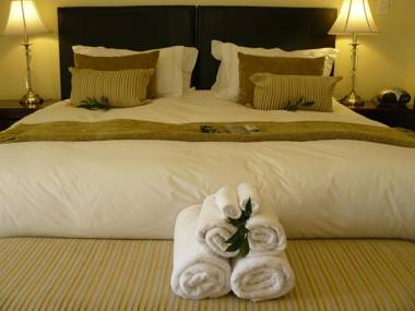 Moon and Sixpence Garden Guest House