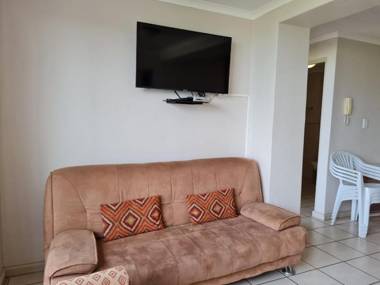 Point Village Accommodation - Santos 11