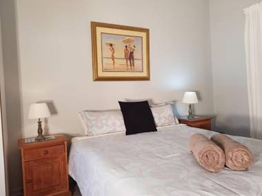 Point Village Accommodation - Ocean Two 12